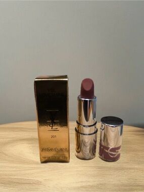 YVES Saint Laurent Love Shine 201
High Shine Caring Lipstick New
With Box Mini